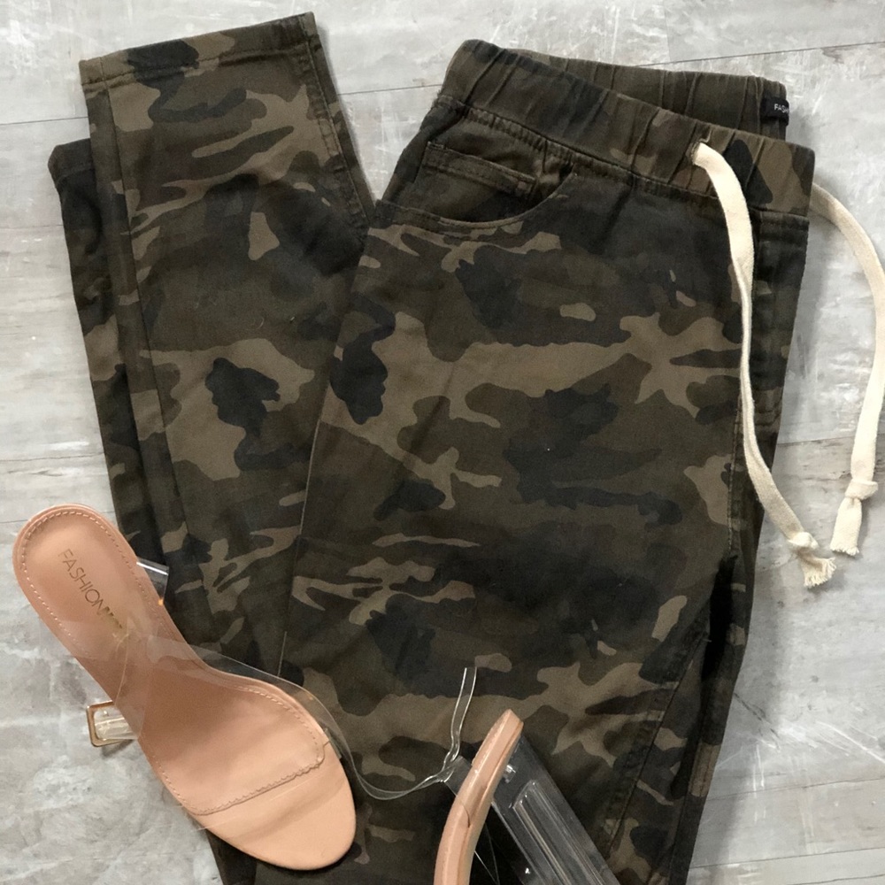 Camouflage pants